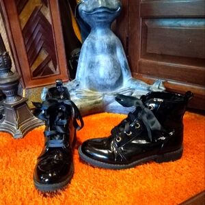 EUC Pantene leather Boots